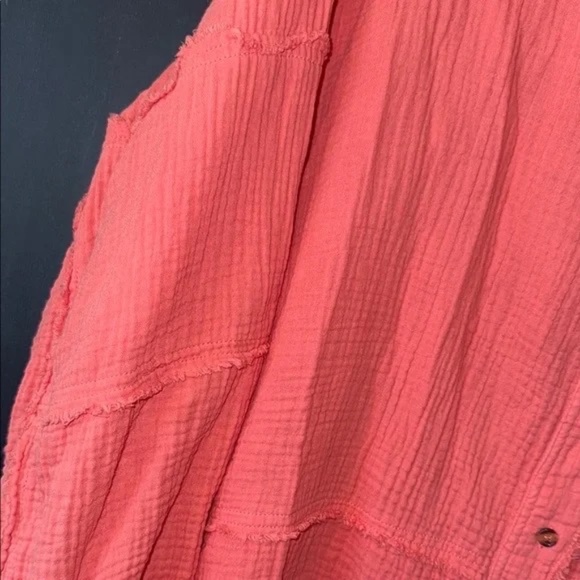 New Easel Cotton Gauze Loose Fit Button Down Shirt Coral size Small Raw Hem - Picture 3 of 10